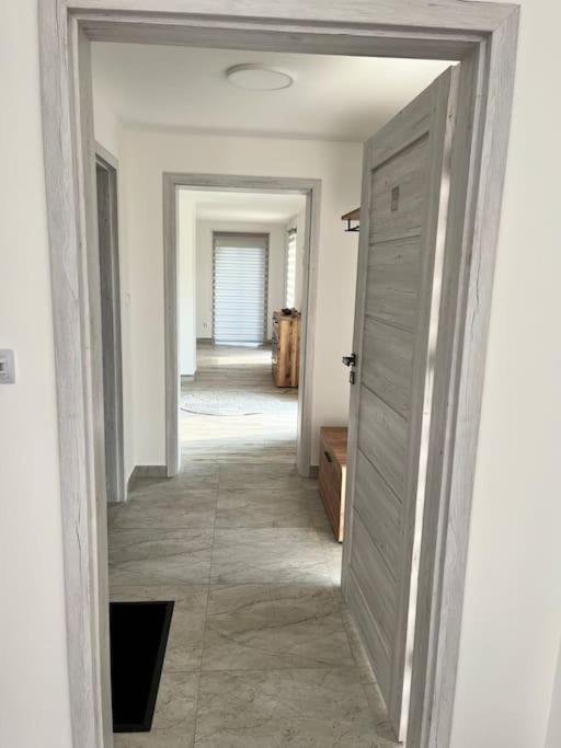 Apartment Utulny Novy 1 Km Od Kristyny *